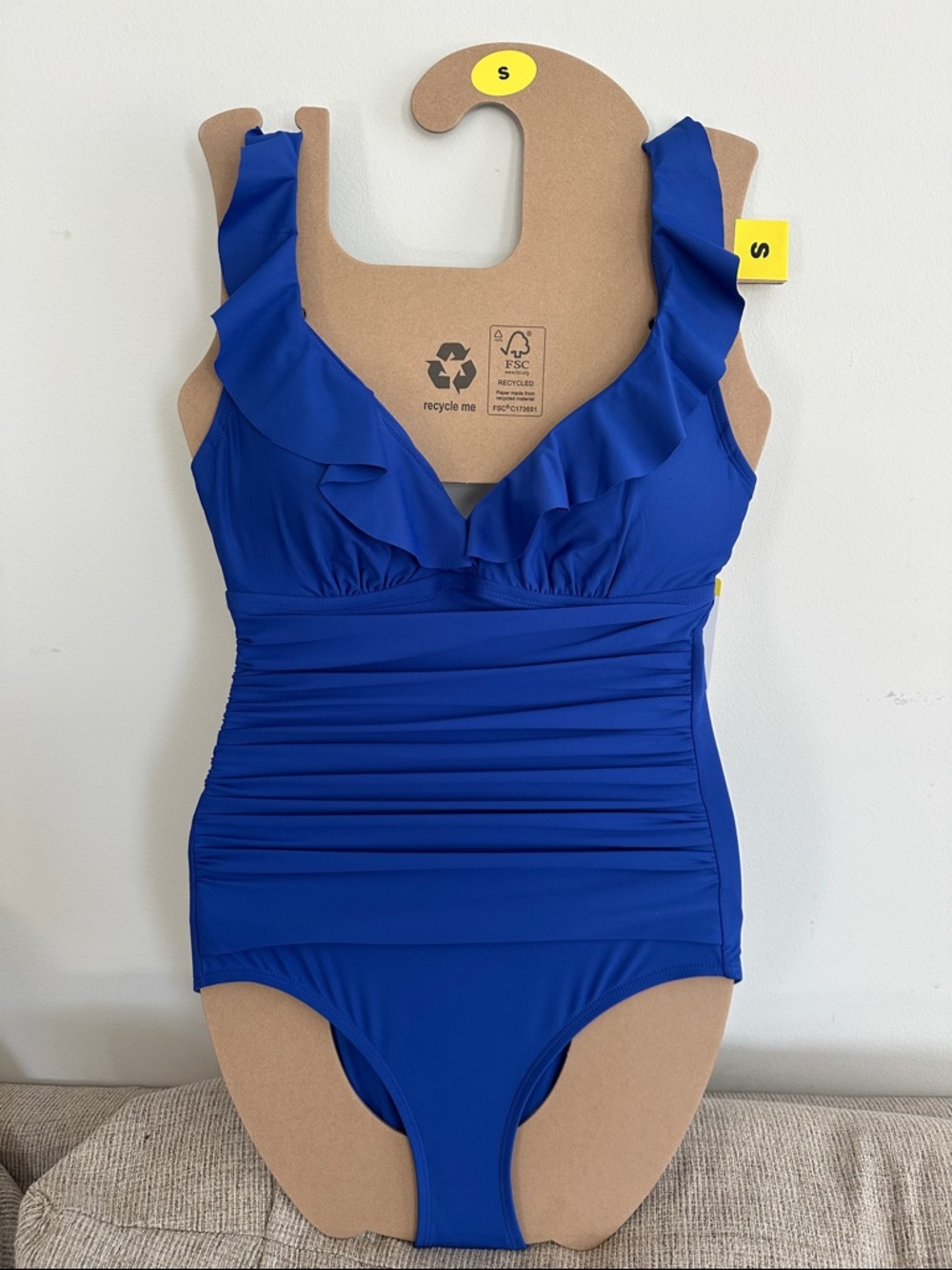NWT DKNY Women’s Ruffle Plunge Neck One-Piece Swimsuit Size Small